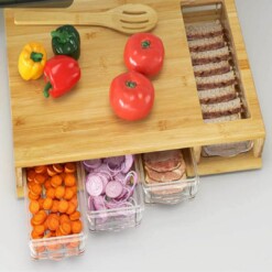 Alternative view of Tagliere con contenitore