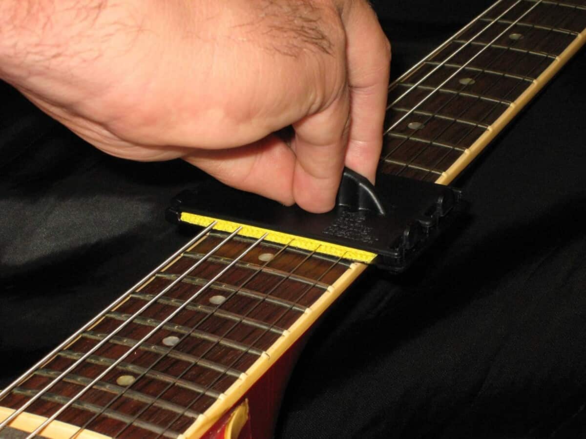 Scrubber per corde di chitarra - immagine 2